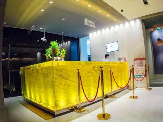 Jinjiang Inn Nanjing Road Pedestrian Streeteast Asia Hotel Шанхай Екстер'єр фото