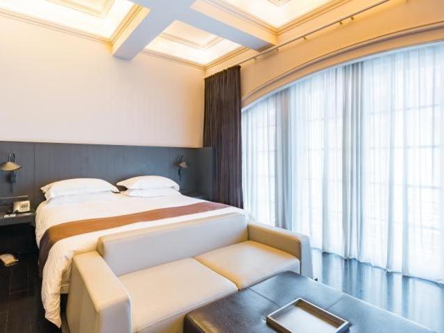 Jinjiang Inn Nanjing Road Pedestrian Streeteast Asia Hotel Шанхай Екстер'єр фото